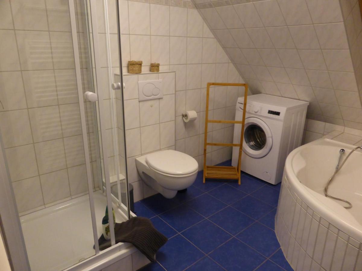 Apartment Skyline of Jena, luxuriös, einzigartig, free Wifi, Parkplatz, klimatisiert, zentral Exterior foto